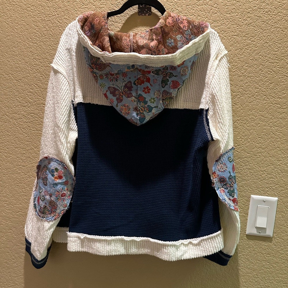 Pol Jacket Medium NWT - image 4